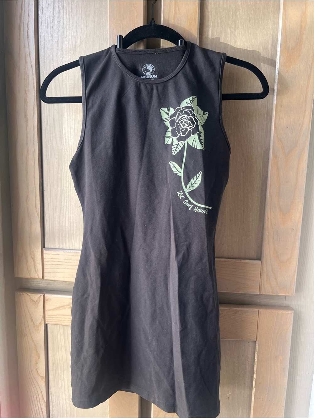T & C Designs Sleeveless Black Mini Dress with Green Rose Graphic Size Medium